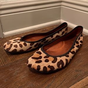 Womens leopard flat